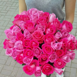 51 роза розовый микс