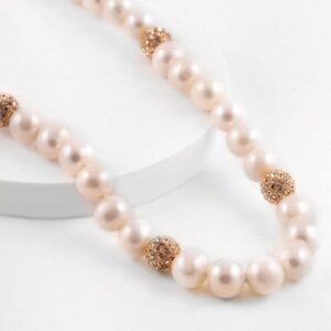 Золотые бусы с жемчугом 8,5 мм и кристаллами Swarovski