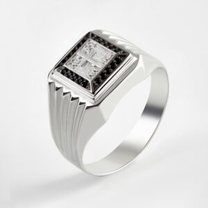 Серебряная печатка с фианитами