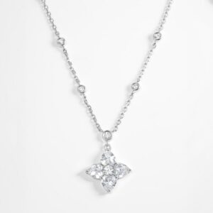 Серебряное колье с фианитами
