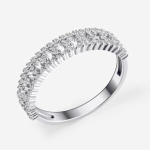 Серебряное кольцо с фианитами