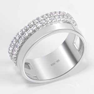 Серебряное кольцо с фианитами